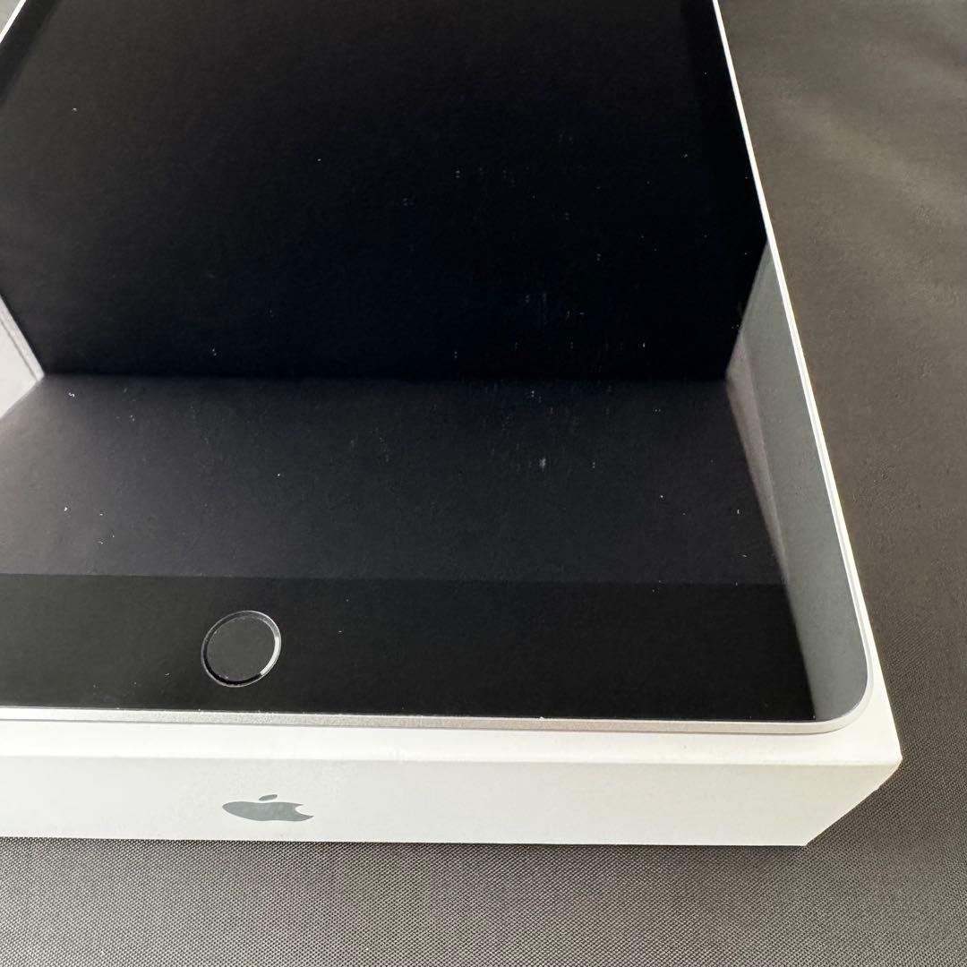 iPad 第9世代 セルラーモデル 64GB Apple Pencil付き