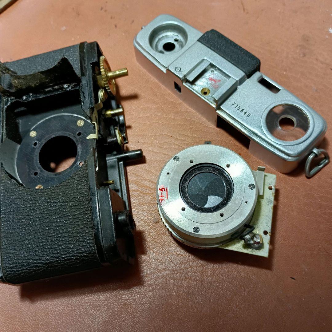 フィルムカメラ【重整備、完動品】オリンパスペンS2.8