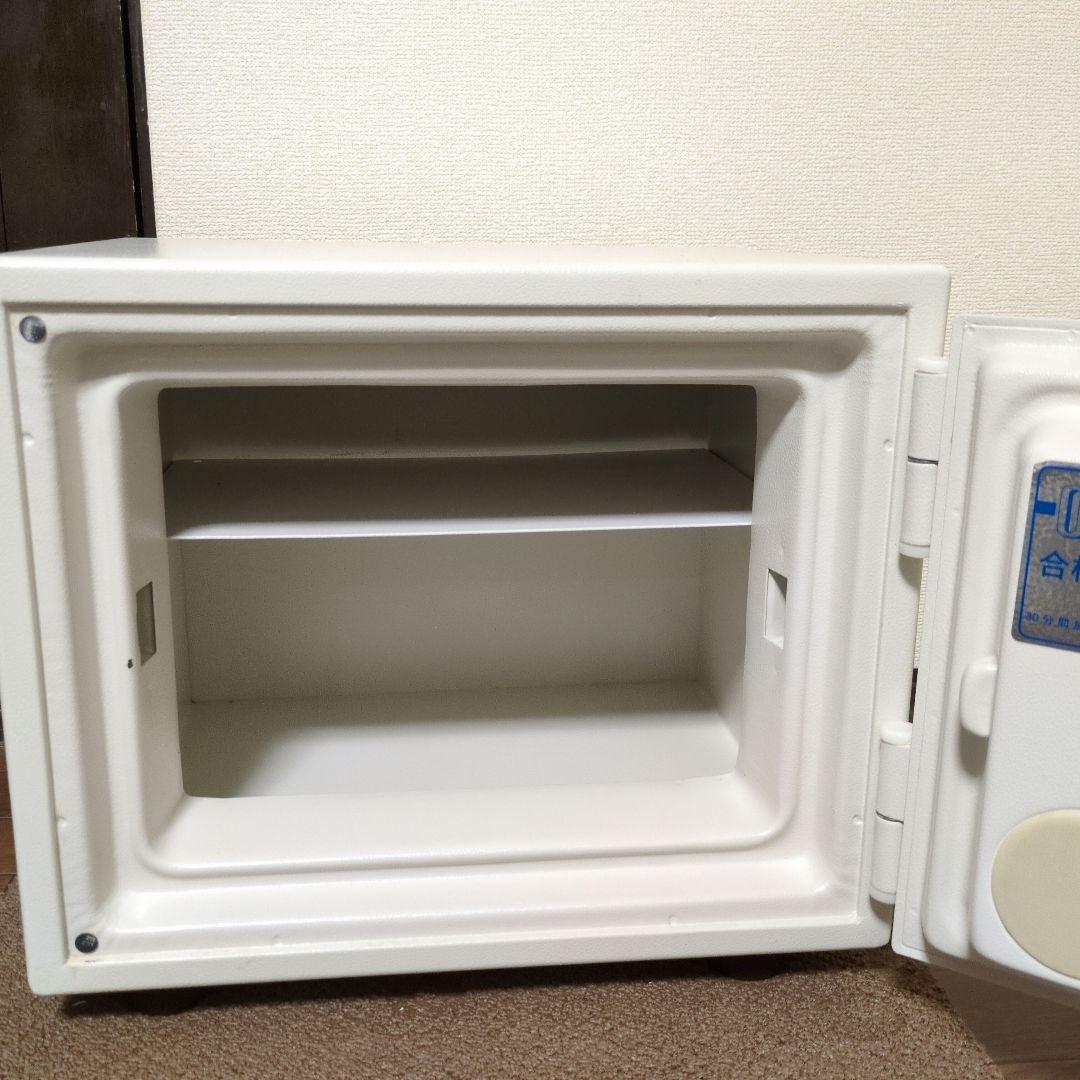 エーコー 耐火金庫 2キー式 ES-9-2KW