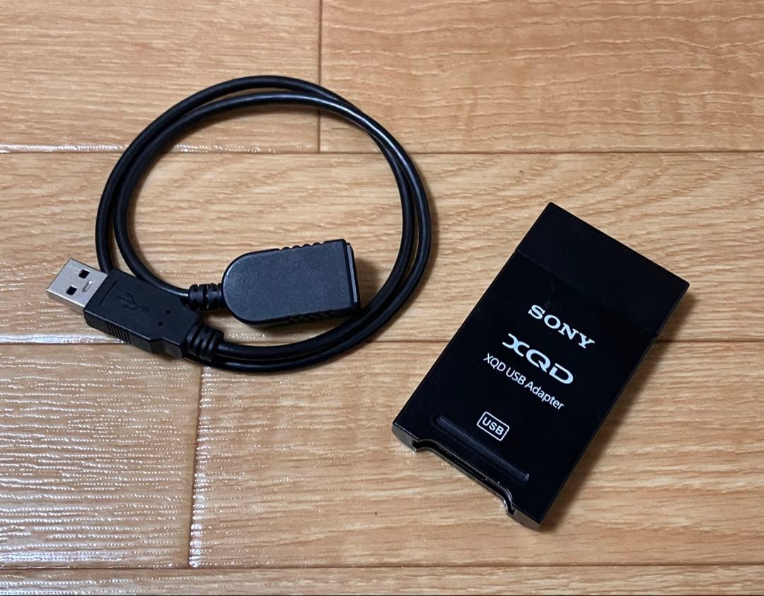 【美品】 Sony PXW-FX9 XDCAM XQDカード×2枚+リーダー付属