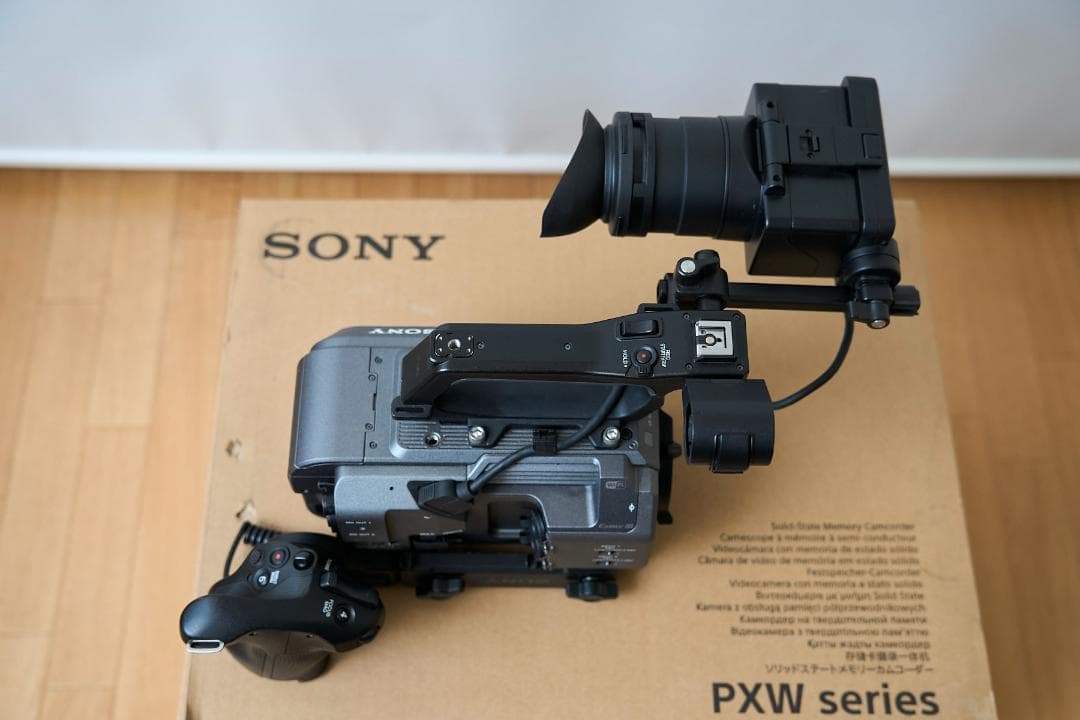 【美品】 Sony PXW-FX9 XDCAM XQDカード×2枚+リーダー付属