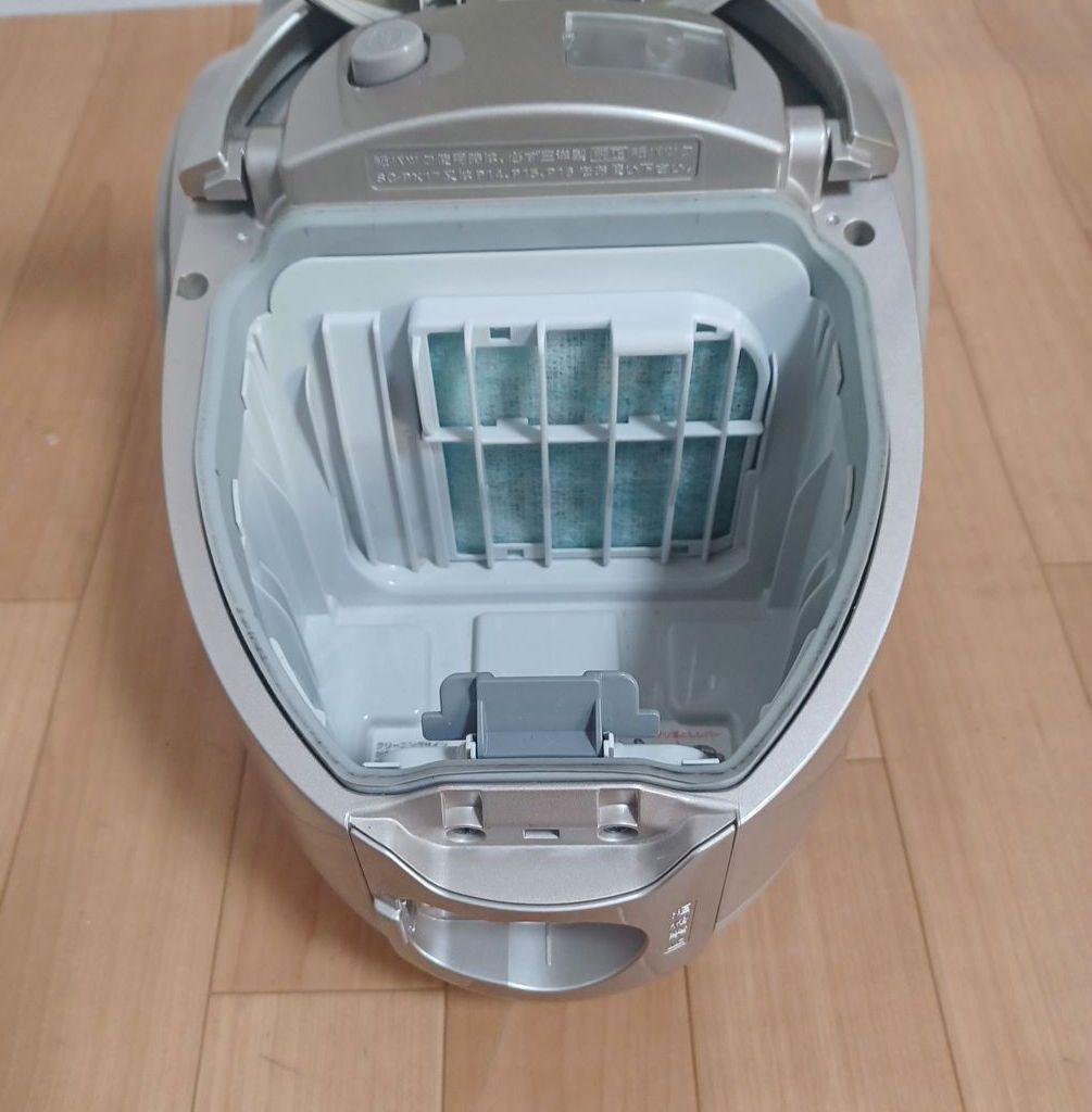 SANYO サイクロン式 掃除機　クリーナー