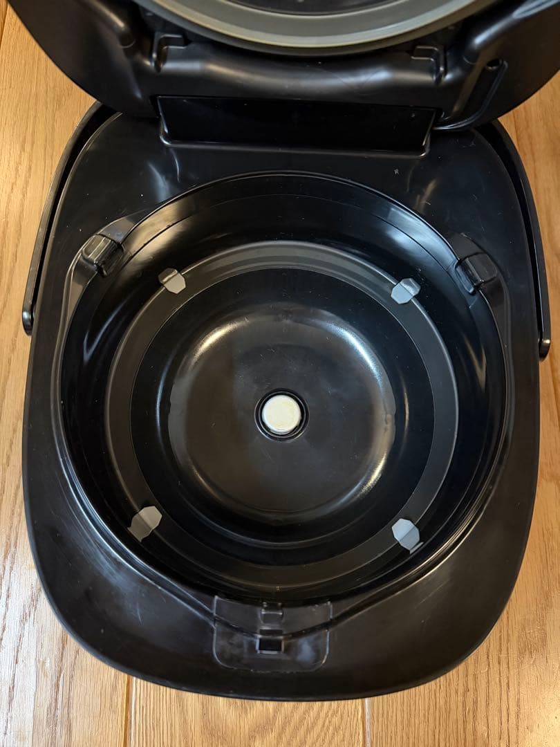 TOSHIBA 東芝 真空IHジャー炊飯器 RC-10VRR