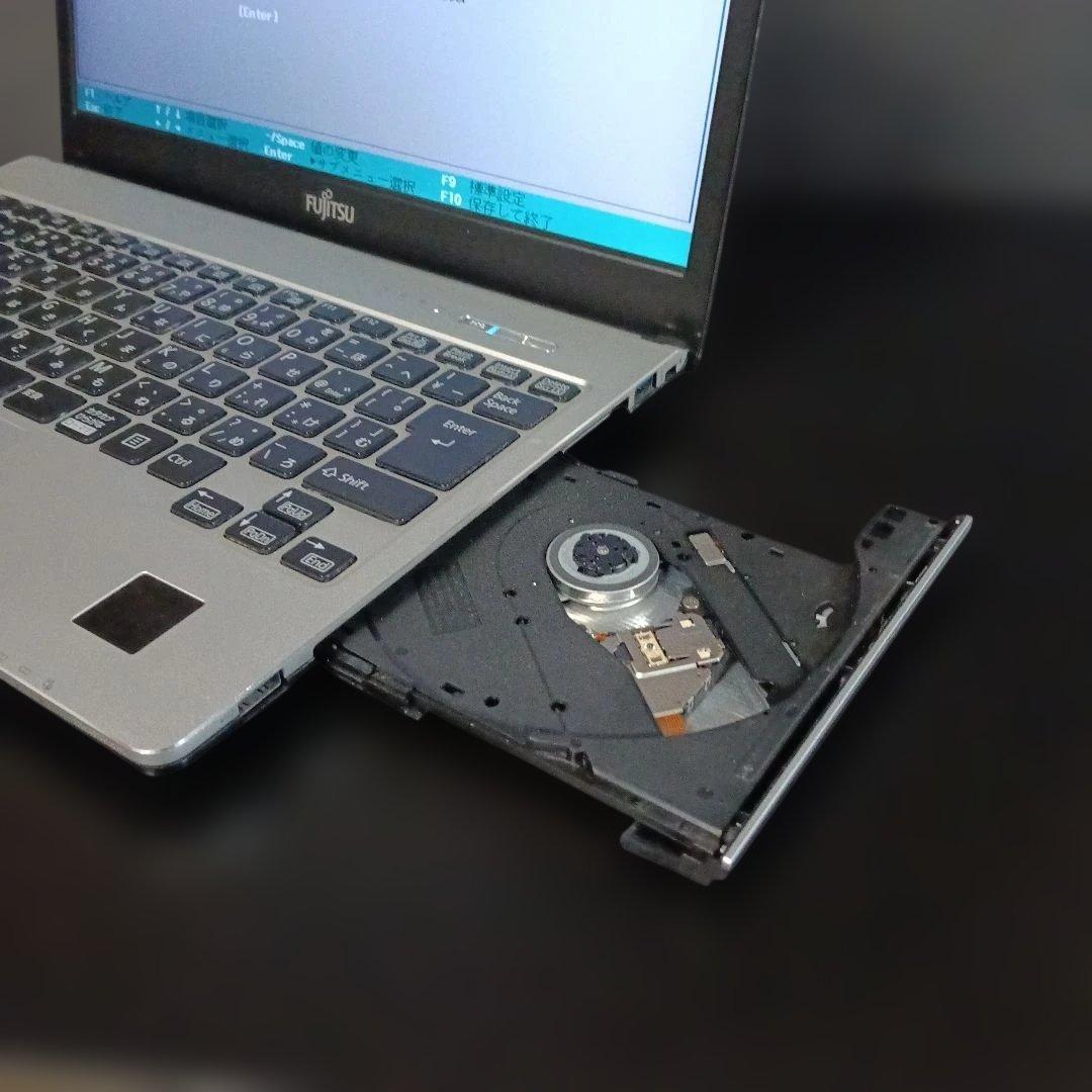 し*じ様 【年末SALE】LIFEBOOK S936/M 第6世代Core i5