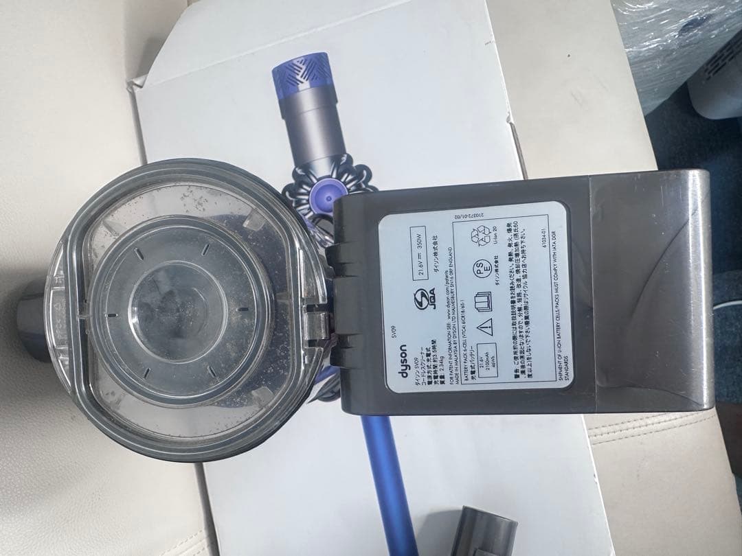 dyson sv09 (Dyson V6 Fluffy) コードレス掃除機
