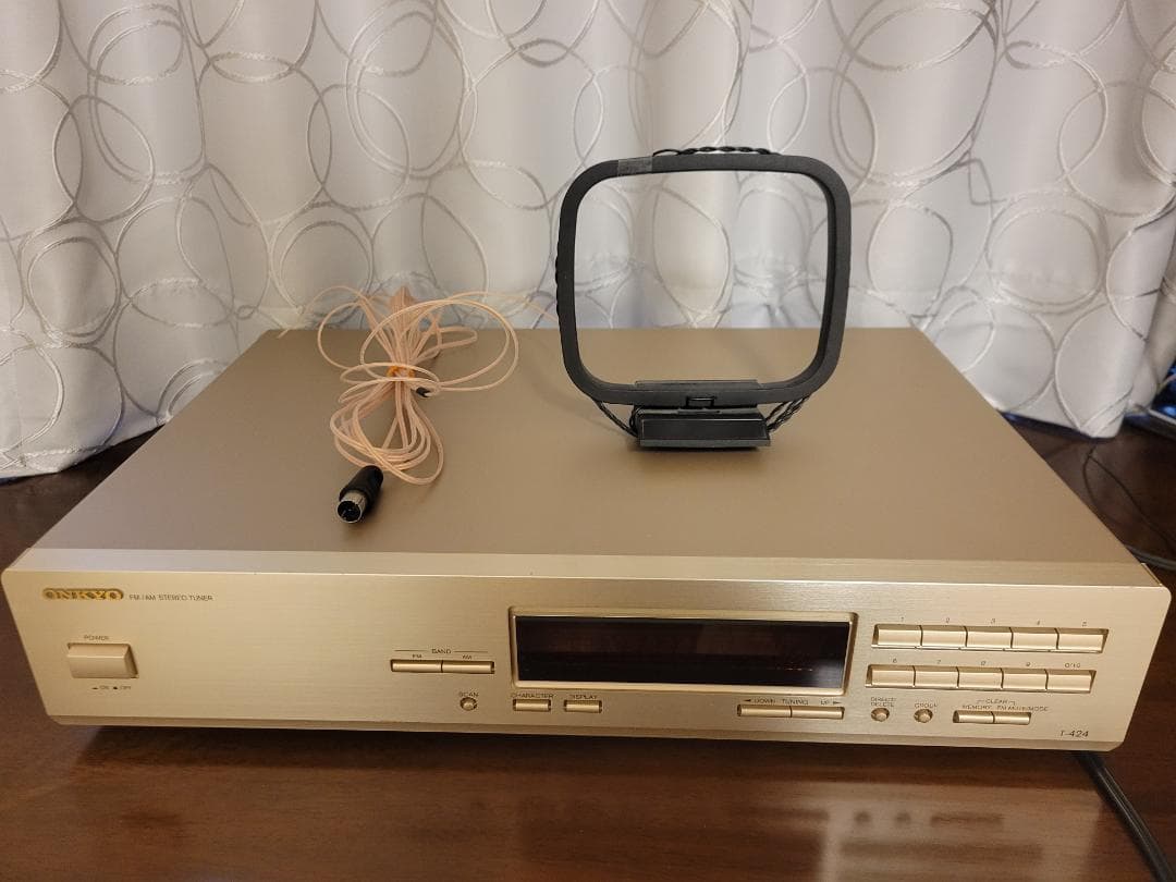 ONKYO　オンキヨー　T-424　FM/AMチューナー