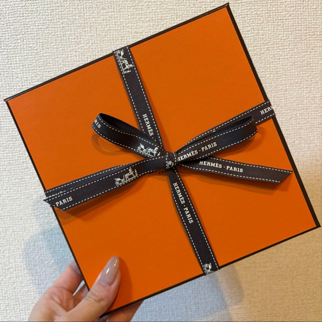 HERMES ピンク タオルハンカチ