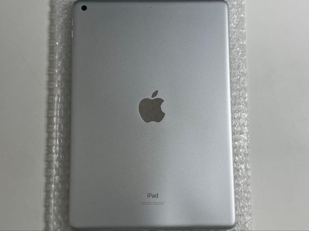 中古♪iPad 第9世代 Wi-Fiモデル シルバー