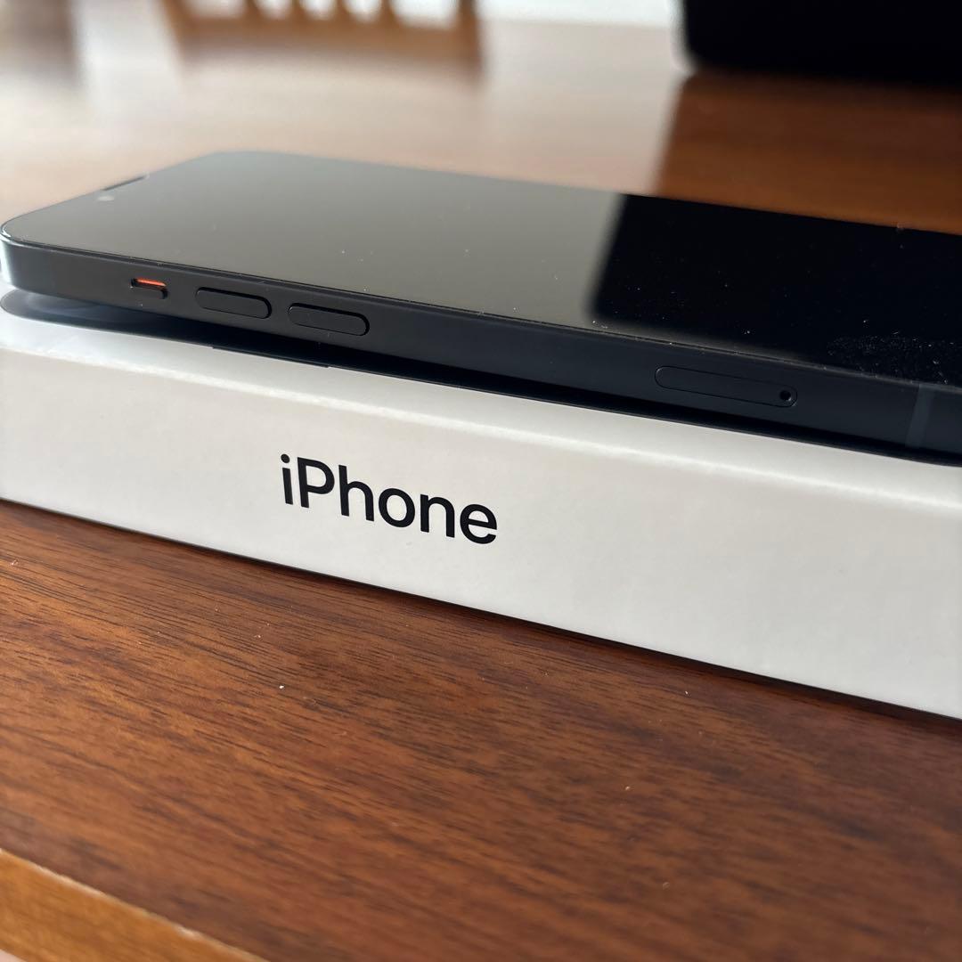 iPhone13 SIMフリー　128GB ブラック　付属品&おまけあり