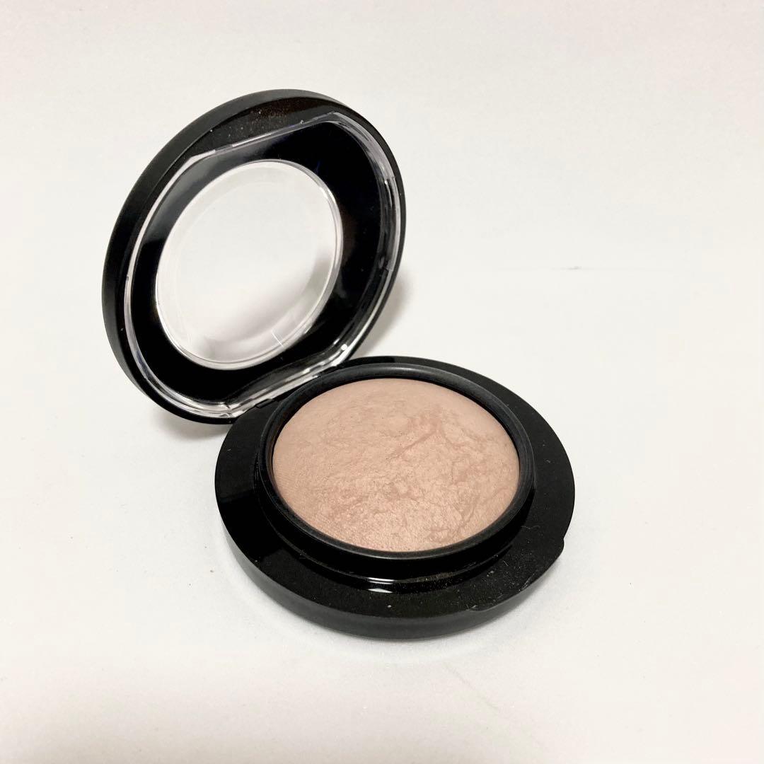 は*る様 【美品】廃盤品 MAC ミネラライズ ブラッシュ　コスミックフォース