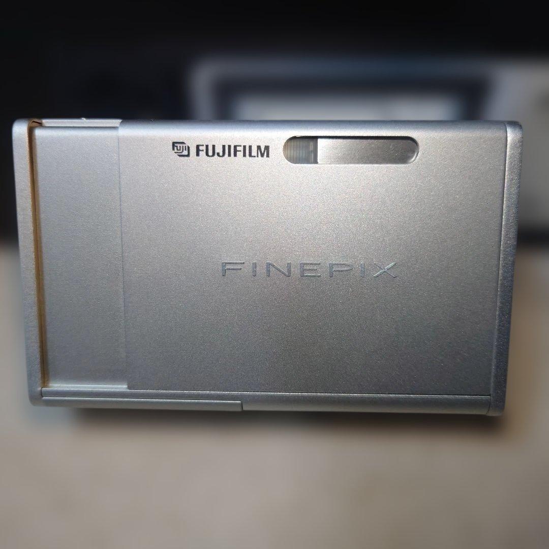 Fujifilm FinePix Z1・コンパクトデジタルカメラ・シルバー