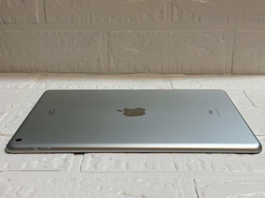 【美品】iPad 第9世代 Wi-Fi 64GB Silver