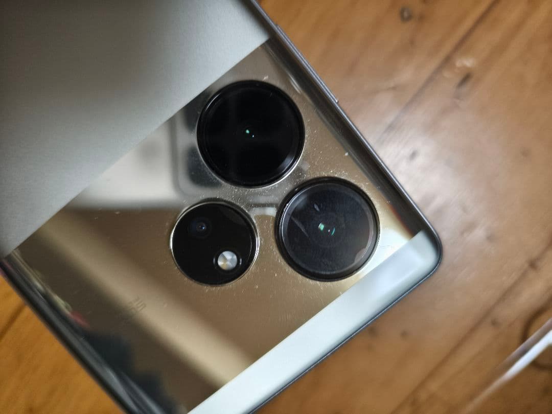 スナドラ 8s gen3 realme GT6 8/256GB 訳あり