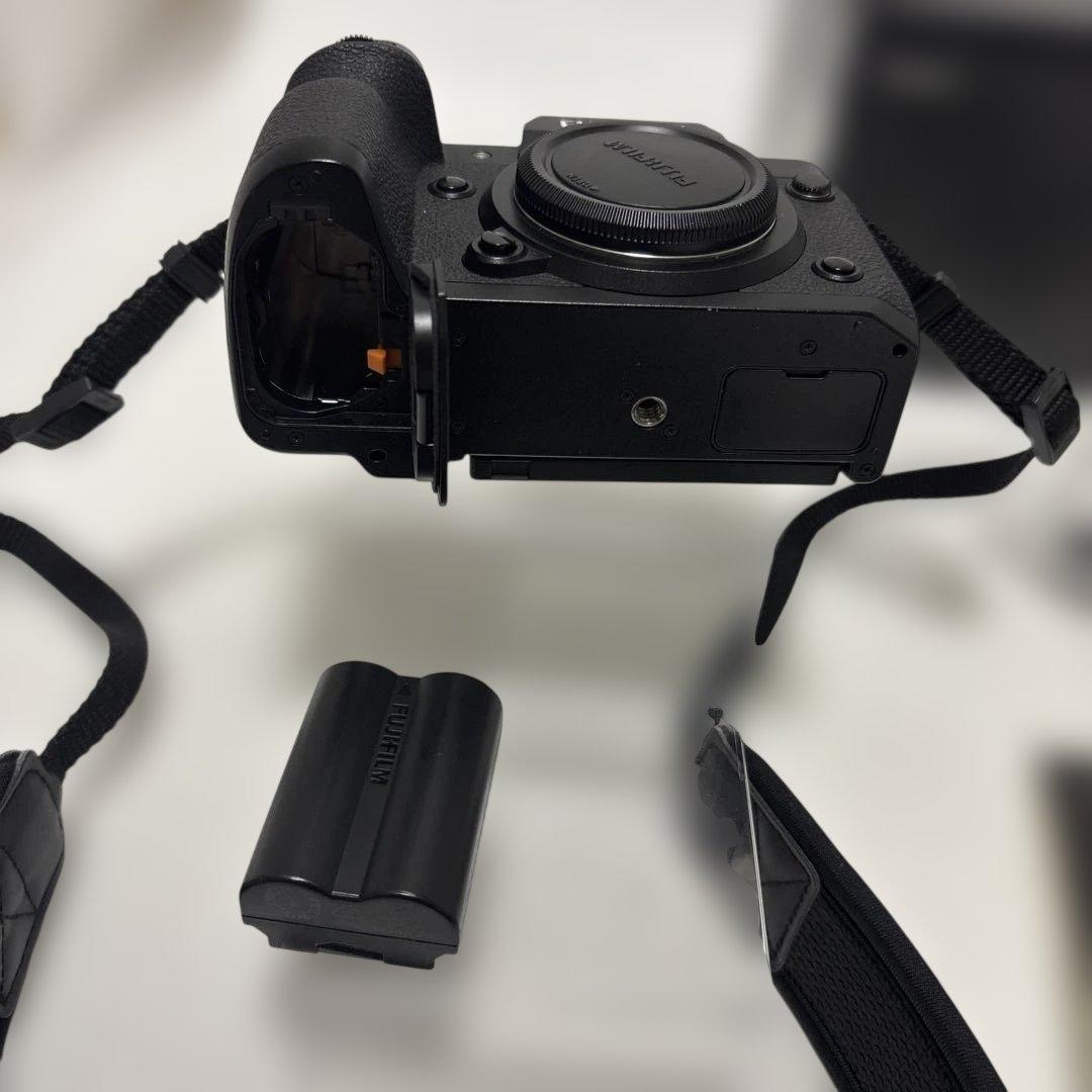 t*n様 【美品】FUJIFILM X-H2 ボディ