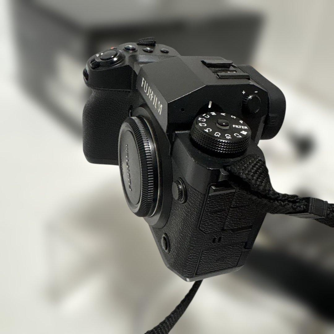 t*n様 【美品】FUJIFILM X-H2 ボディ