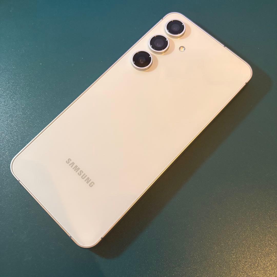 美品 Samsung Galaxy S24 FE ホワイト 本体