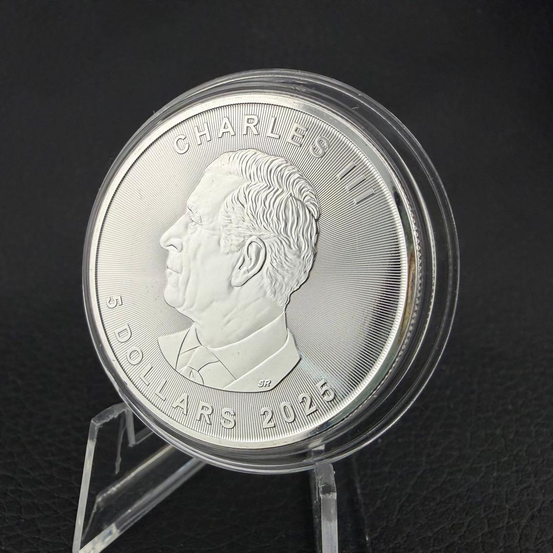 メイプルリーフ 銀貨 カラー ステンドグラスバタフライ 動物と芸術の調和 1oz