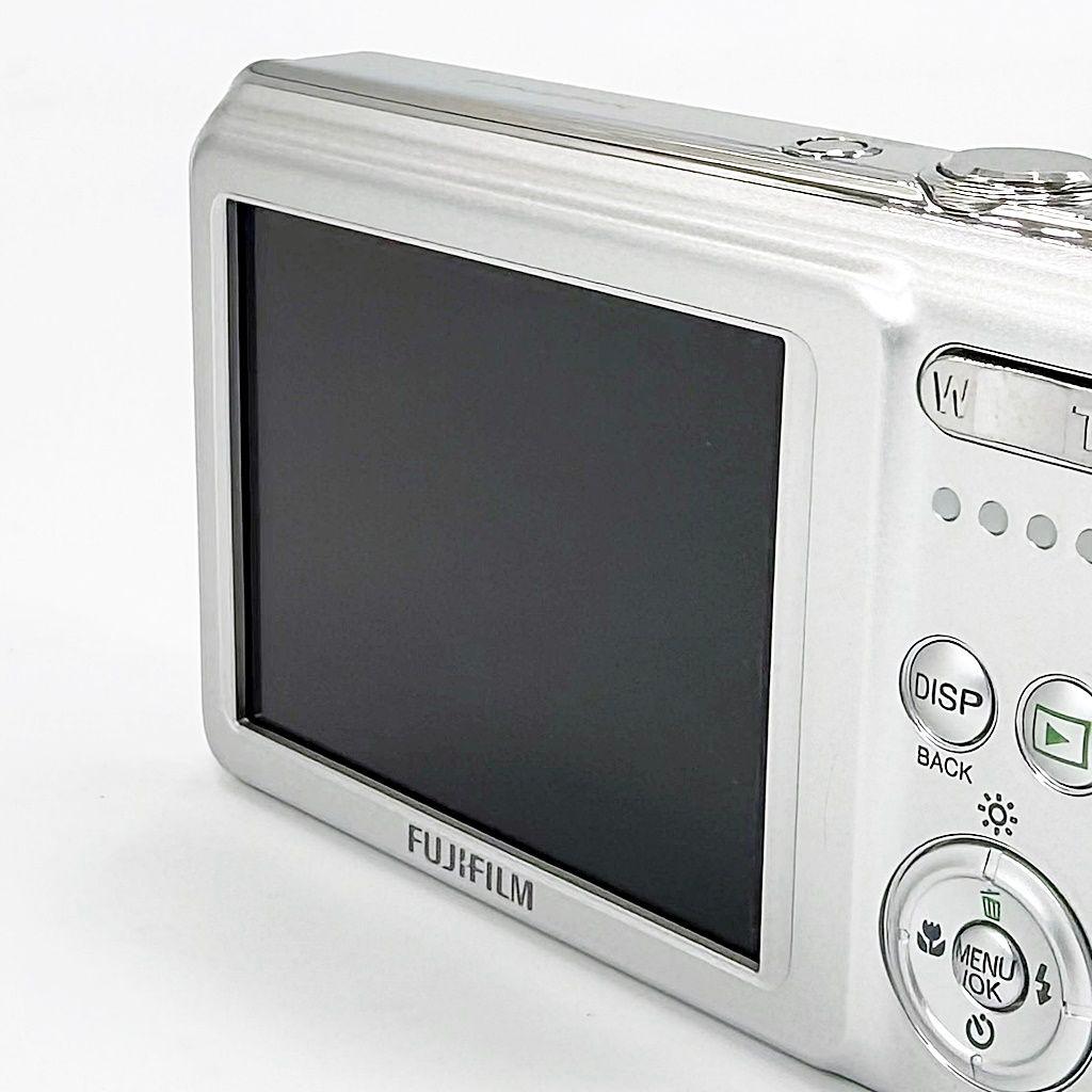 フジフイルム FinePix J27 シルバー コンデジ カメラ 中古