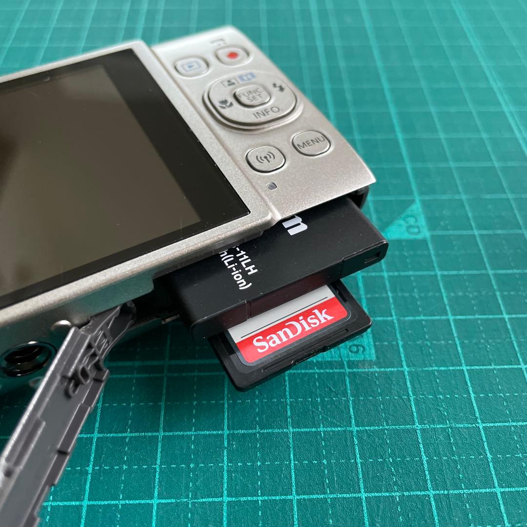 Canon IXY 650コンパクトデジタルカメラ 超美品 充電器・SDカード付