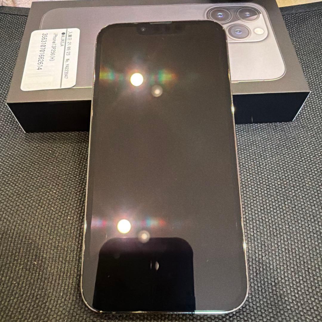 タエブ　iPhone 13 Pro 256GB グラファイト　美品