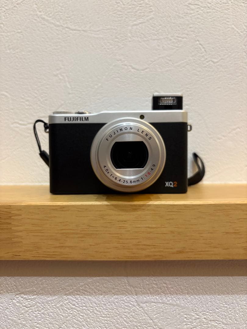 XQ2 FUJIFILM シルバー