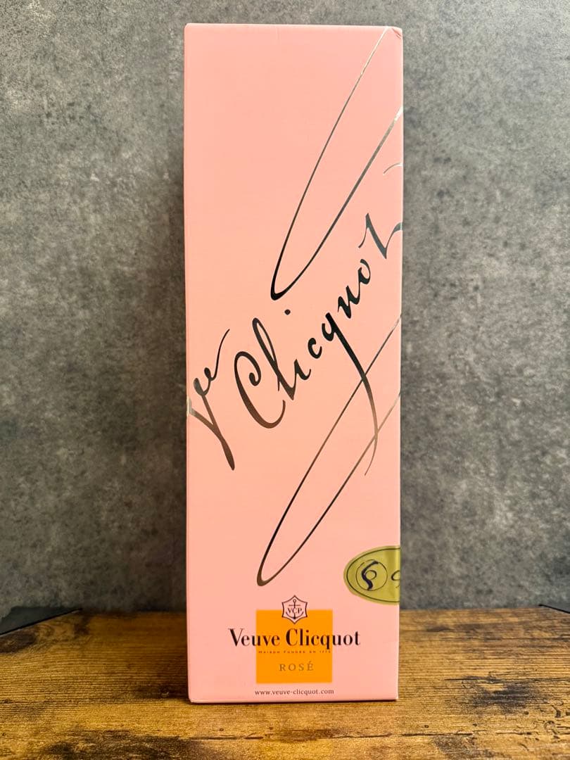 Veuve Clicquot ROSE シャンパン 750ml