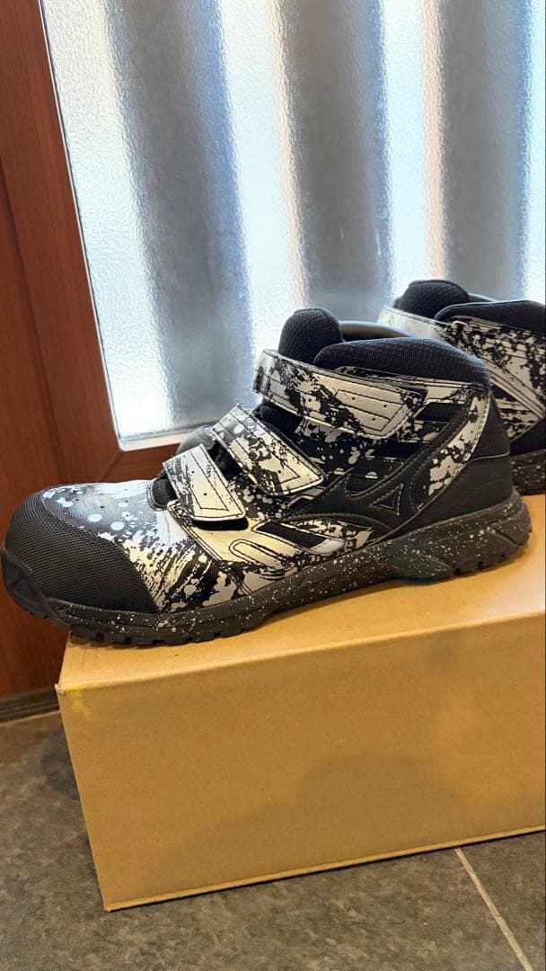 Mizuno プロテクティブスニーカー オールマイティ MID 限定カラー