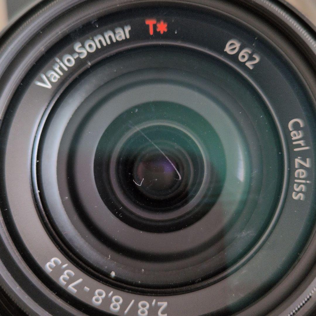 SONY Cyber-shot RX10 本体と付属品