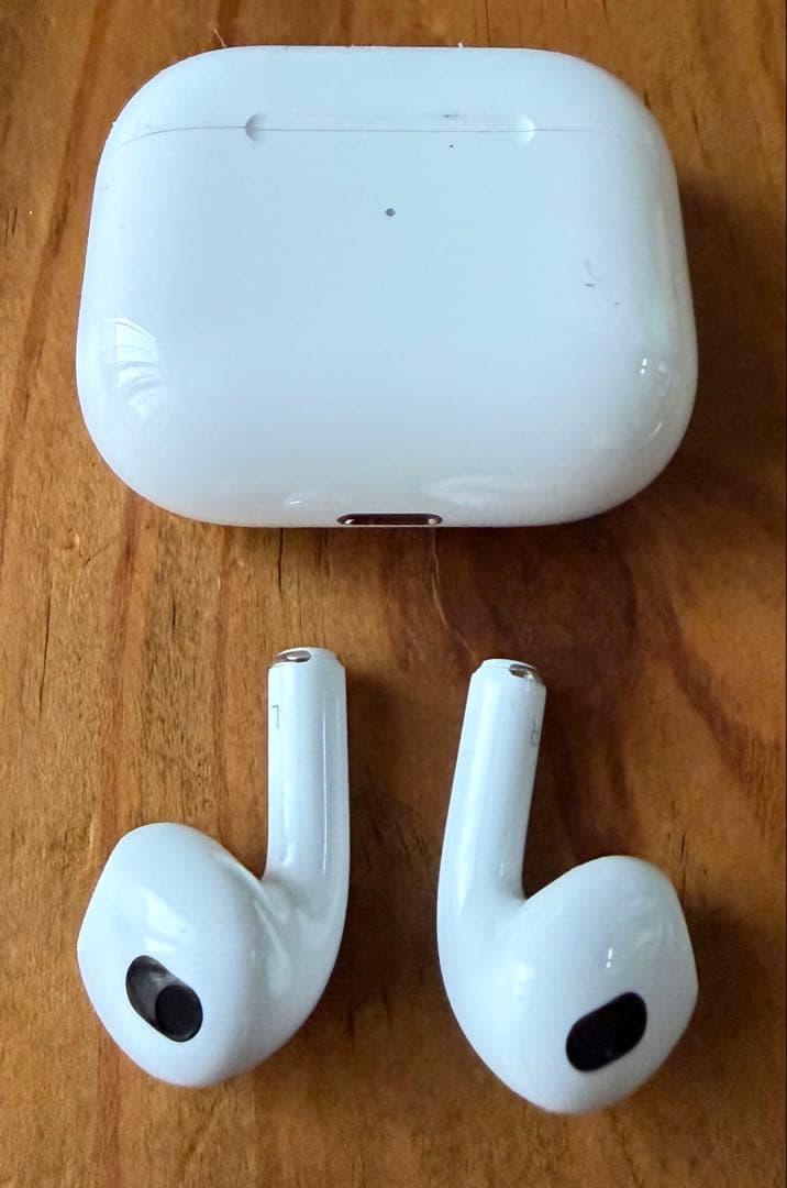 AirPods 第3世代　両耳バッテリー劣化無し　充電ケース付　国内正規品