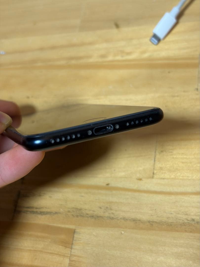 iphone se 第3世代　128GB ブラック