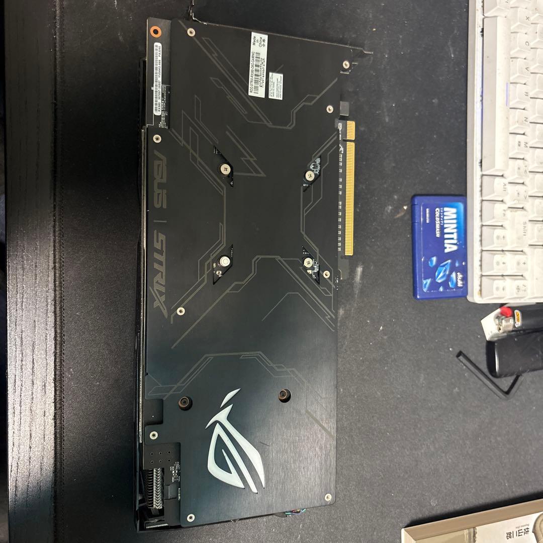 グラフィックボード・グラボ・ビデオカード ASUS ROG STRIX RX580 8GB