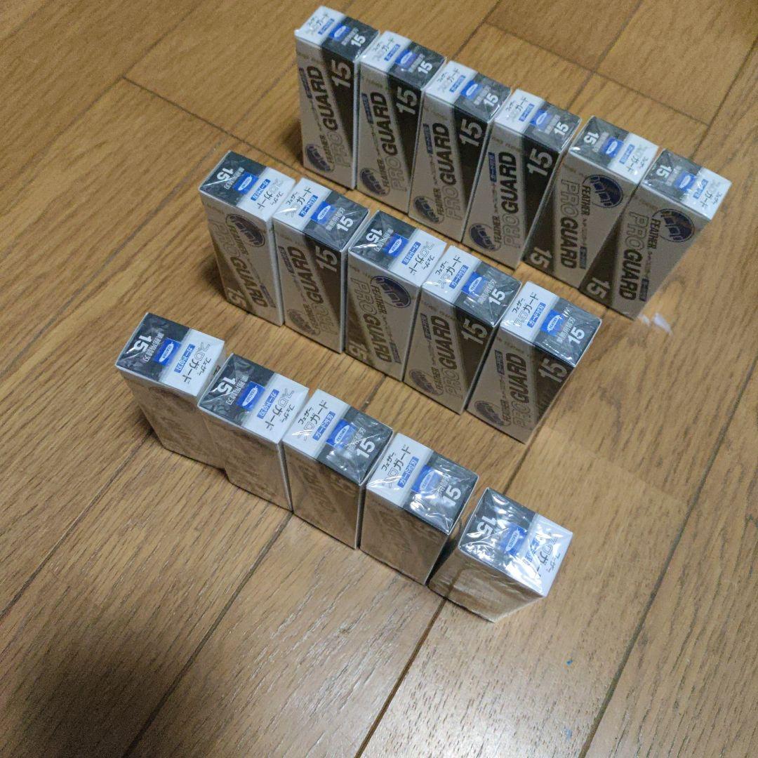 フェザー替刃 15枚入り × 15個 +WILKINSON2枚刃 5個入×23個