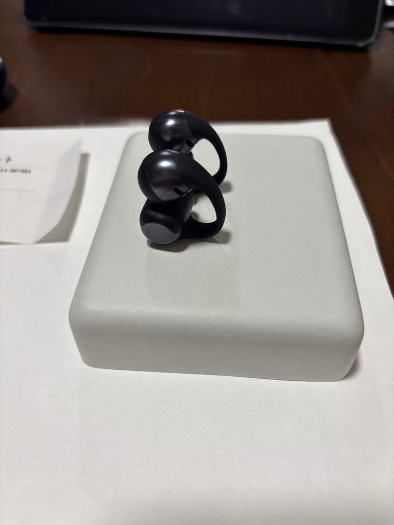 ◾️値引き！極美品2025/12購入！SHOKZ ワイヤレスイヤホン ブラック