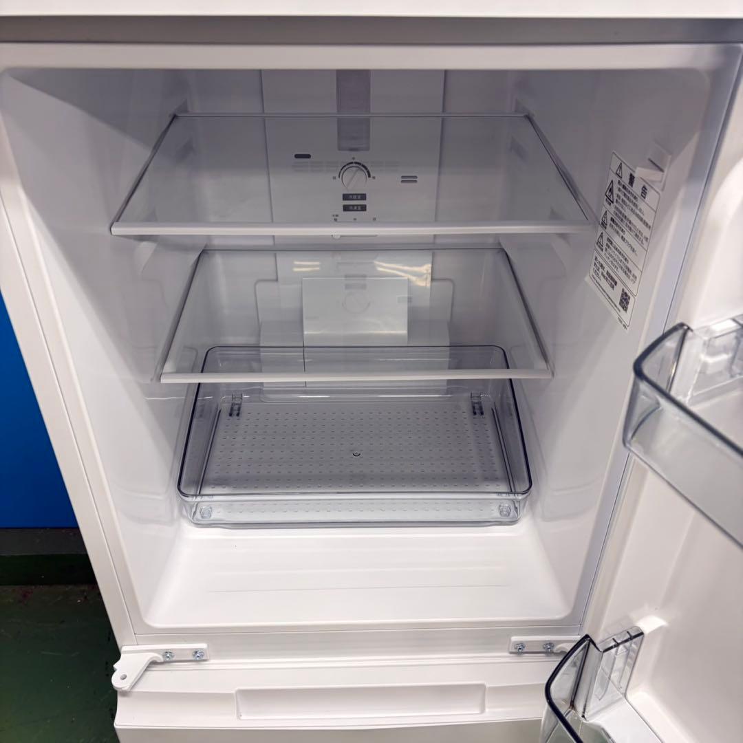 827 2024年製　SHARP 国内　一人暮らし　冷蔵庫　極美品　お値引き可！
