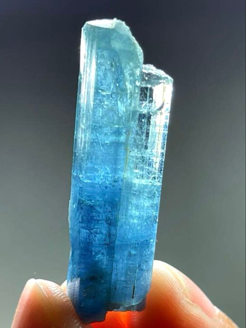 ベトナム産・アクアマリン・3結晶一体型の天然無加工品31.15ct(6.23g)