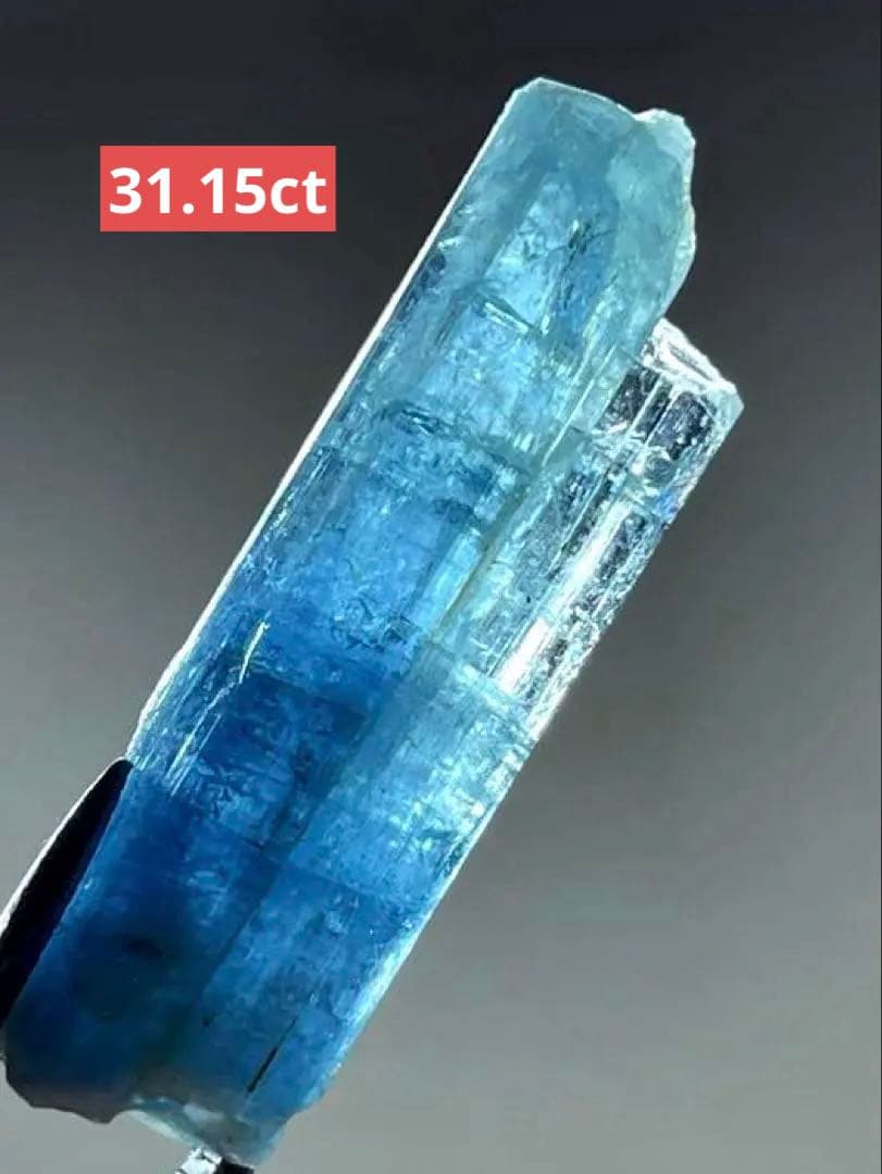 ベトナム産・アクアマリン・3結晶一体型の天然無加工品31.15ct(6.23g)
