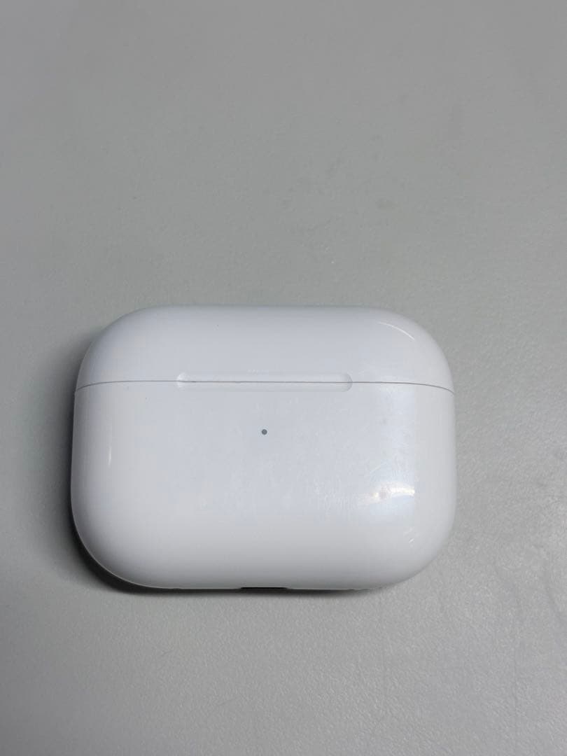 AirPods本体 充電ケース　ホワイト