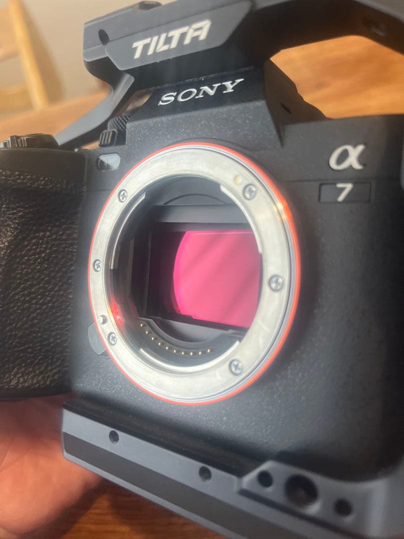 【美品】SONY α7R IV＋バッテリー2つ＋CUBE2チャージャー