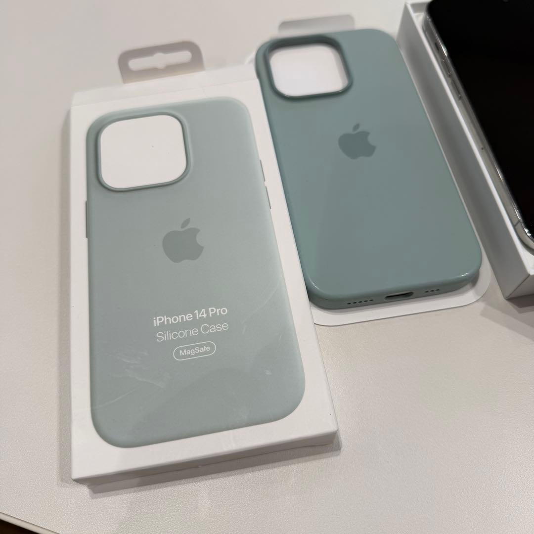 ス*ん様 【画面不良】iPhone14 Pro 256GB シルバー ケース付