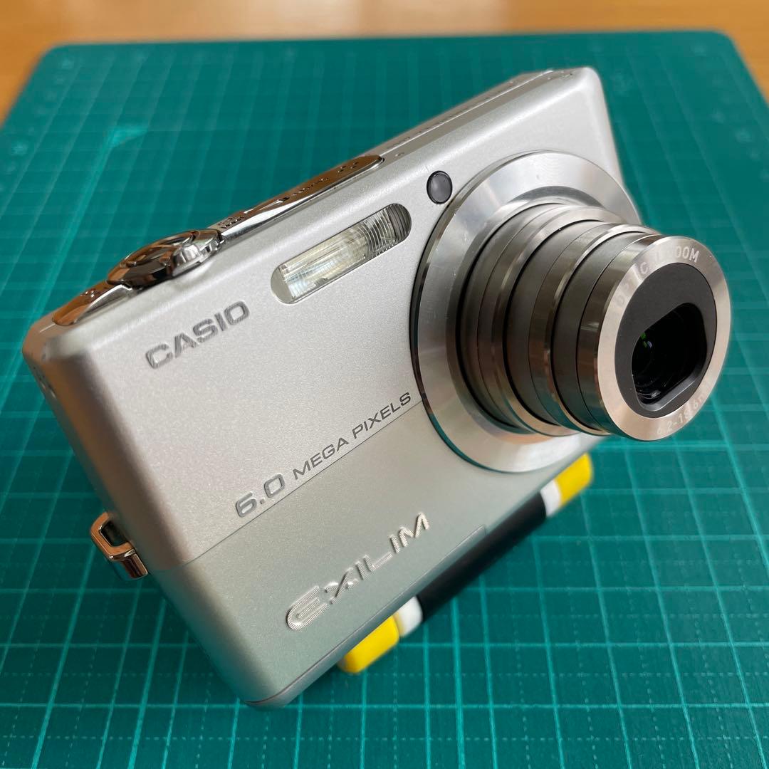 【充電器・SDカード付】オールドコンデジ カシオ EXILIM EX-Z600