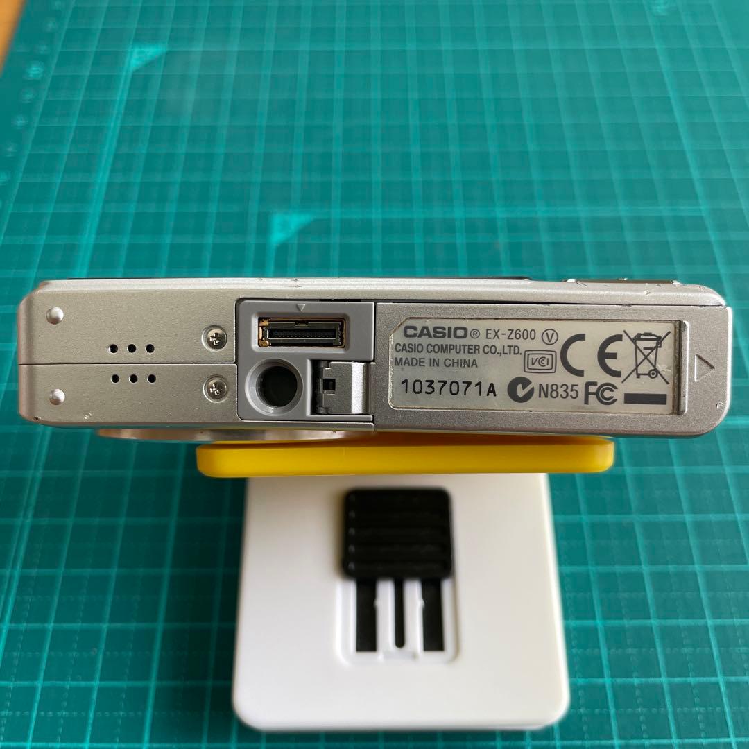【充電器・SDカード付】オールドコンデジ カシオ EXILIM EX-Z600