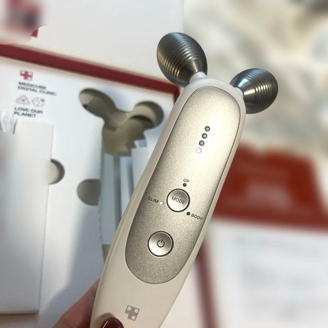 AGE-R DERMA EMS SHOT 美顔器