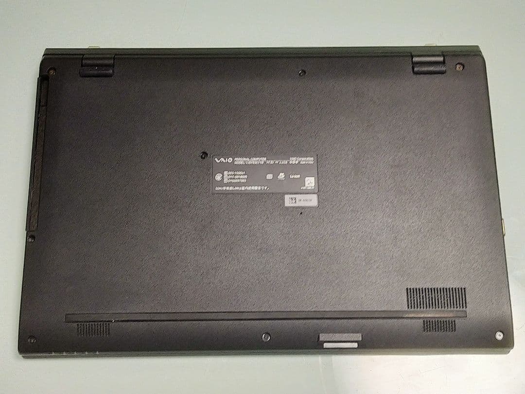 オシャレな中古VAIO Pro PH15.5インチ第8世代i7デスクノート