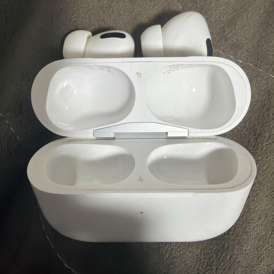 ソ*日様 [正規品]AirPods Pro(ノイキャン有り)