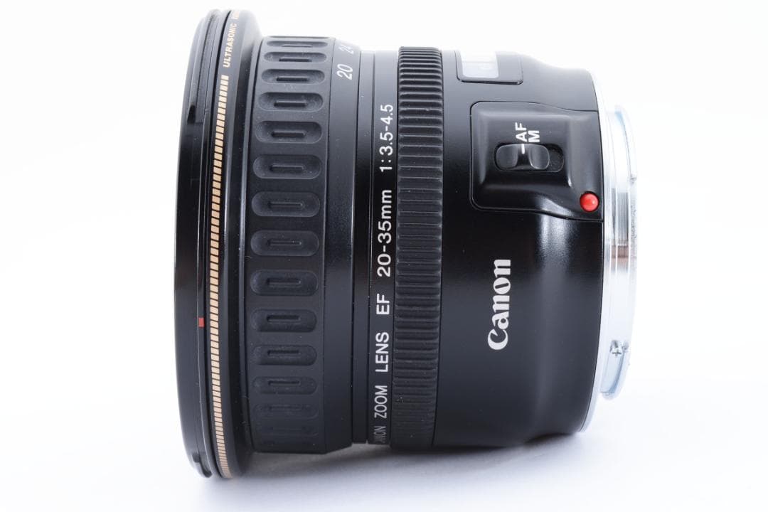 Canon EF 20-35mm F/3.5-4.5 USM 超広角レンズ