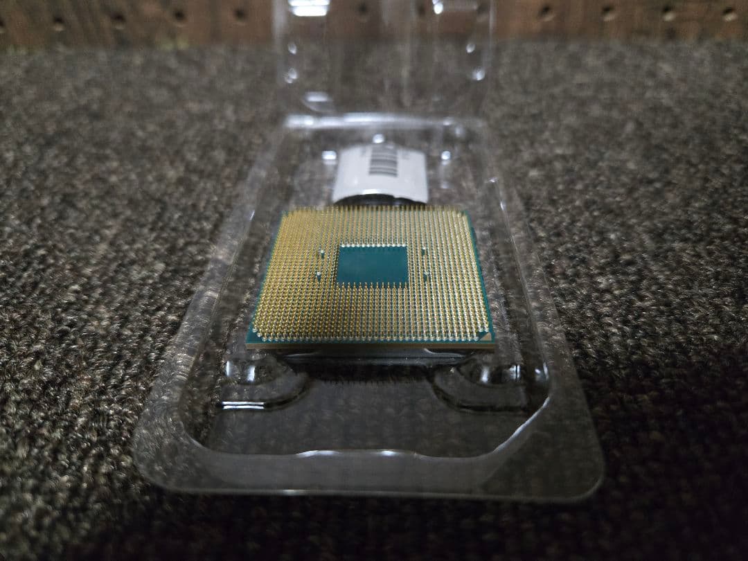 AMD Ryzen 7 3800X CPU 本体