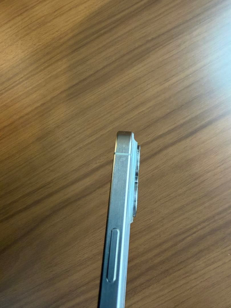 Apple iPhone 15 Pro 128GB ナチュラルチタニウム