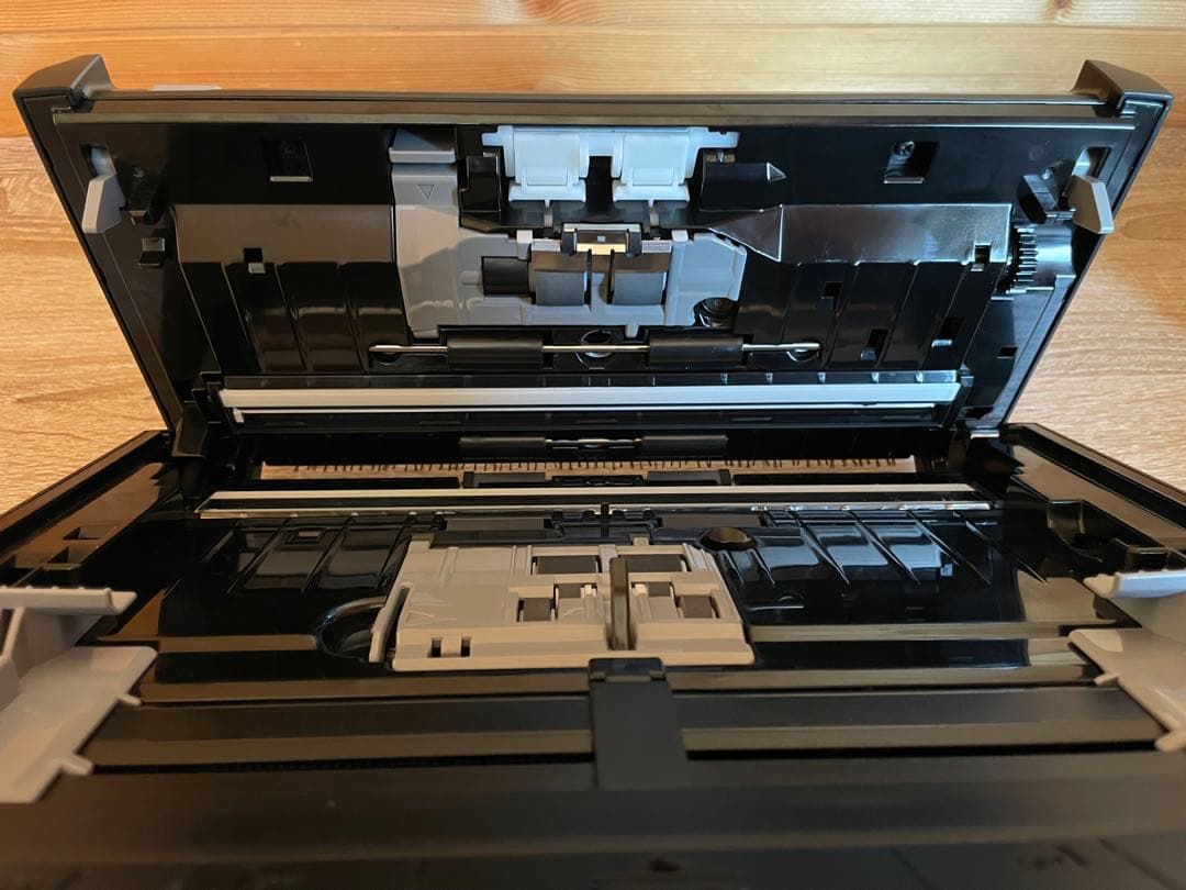 【美品】　EPSON Wi-Fi対応　ドキュメントスキャナー　DS-560