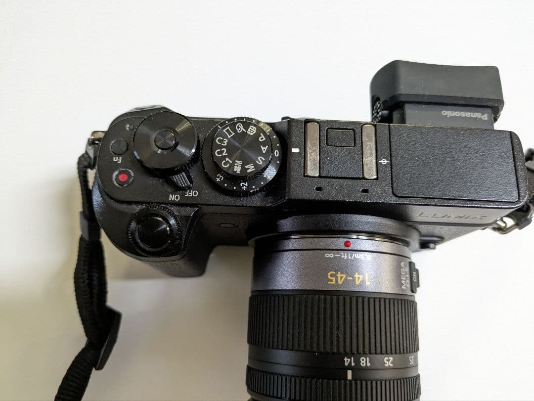 LUMIX GX8ブラック G VARIO 14-45mm付き