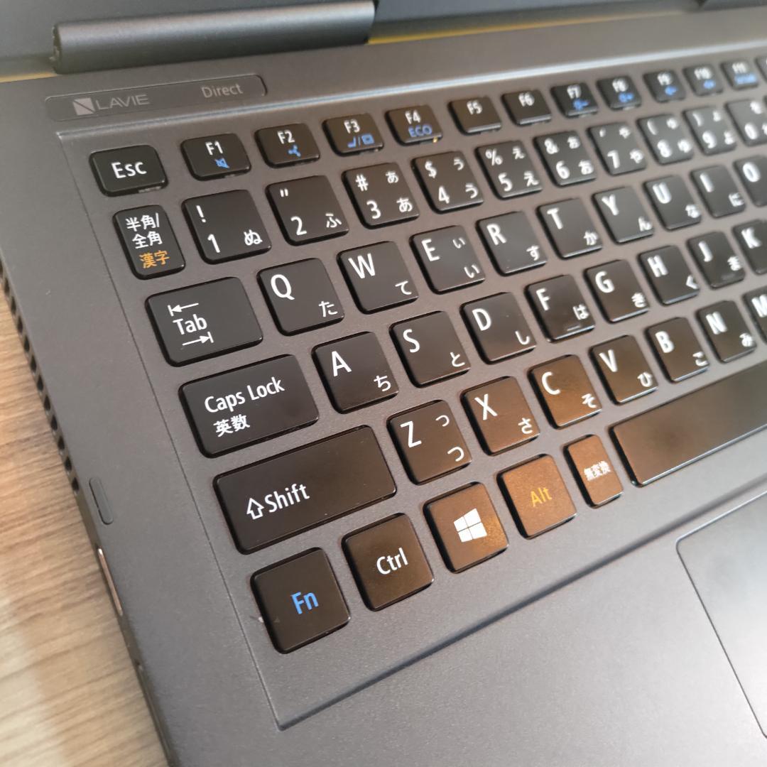2in1ノートパソコン バッテリ―新品13インチで800g以下超軽量オフィス付き